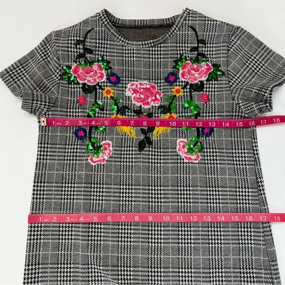 Zara Black and White Plaid Sheath Dress Short Sleeve Crew Neck Sequin Flowers - Picture 12 of 13